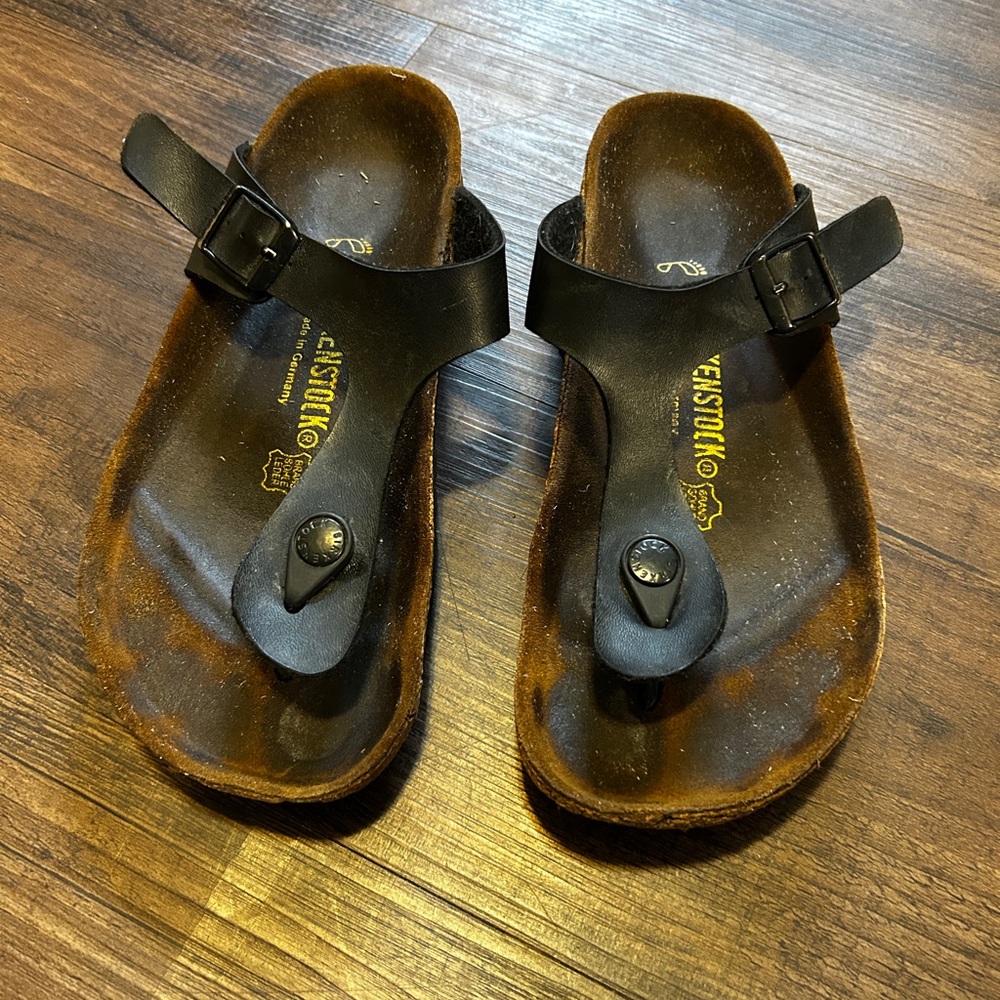 Birkenstock Black Gizeh Thong Sandals with Buckle